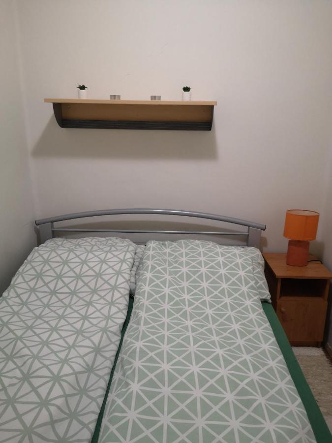 Dorka Apartman ボニャルツバシュ エクステリア 写真