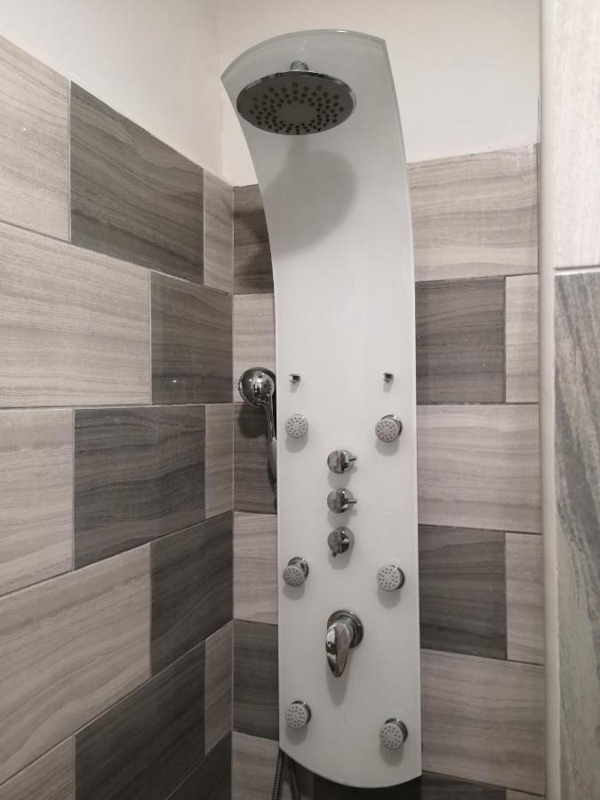 Dorka Apartman ボニャルツバシュ エクステリア 写真