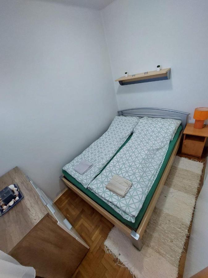 Dorka Apartman ボニャルツバシュ エクステリア 写真