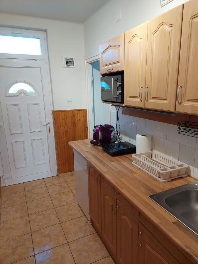 Dorka Apartman ボニャルツバシュ エクステリア 写真
